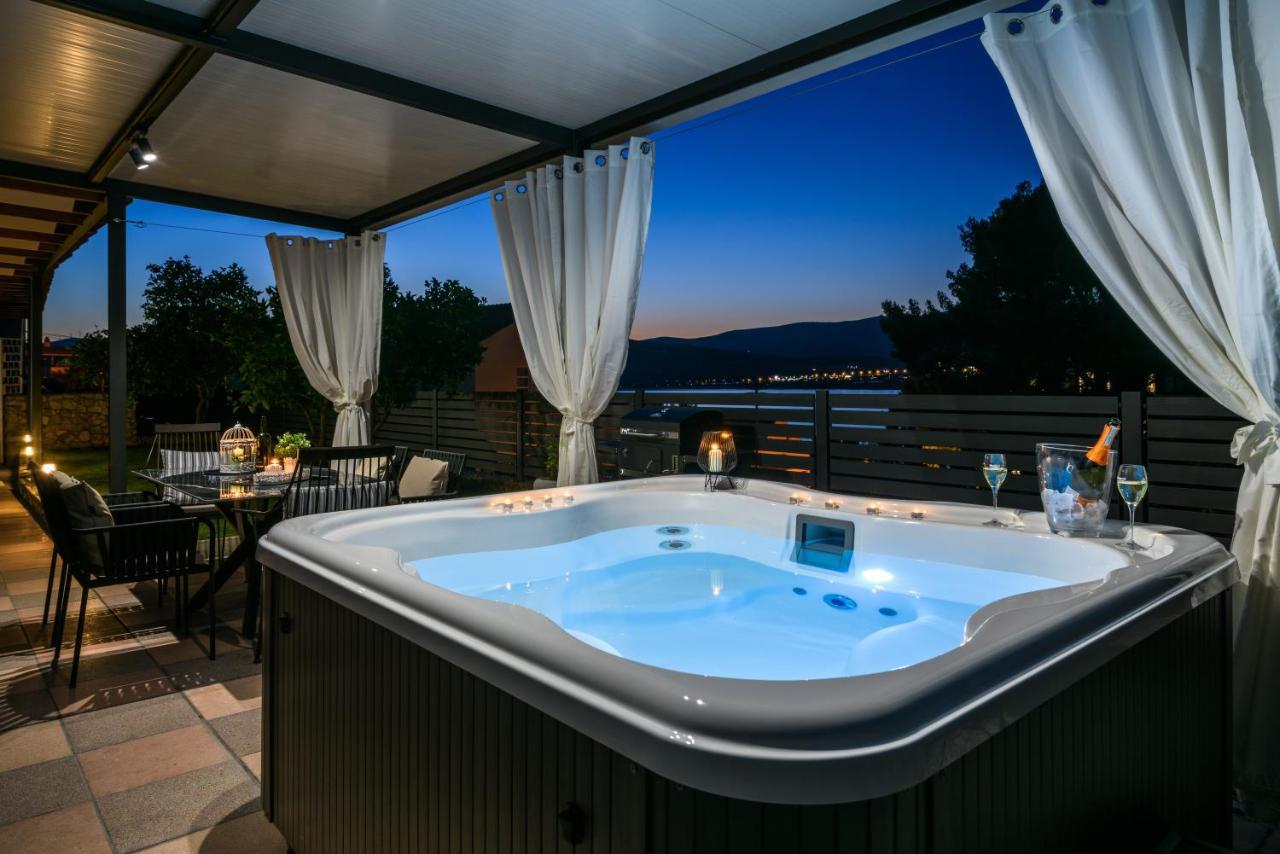 Luxury Apartment Hajdi Trogir Bagian luar foto